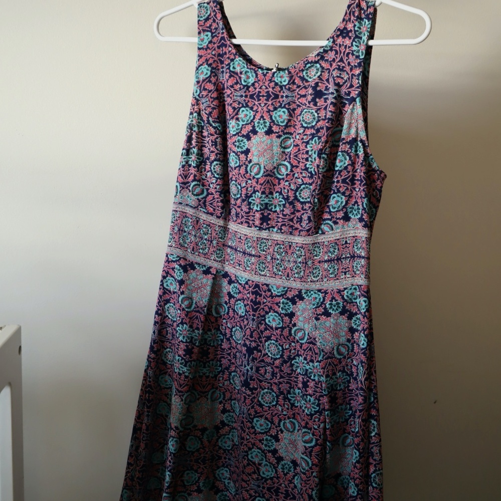 perfect for wedding pink and blue dress! Worn once.
